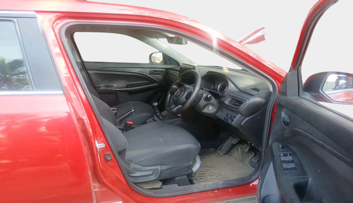 2022 Maruti BREZZA LXI SMART HYBRID, Petrol, Manual, 35,360 km, interior