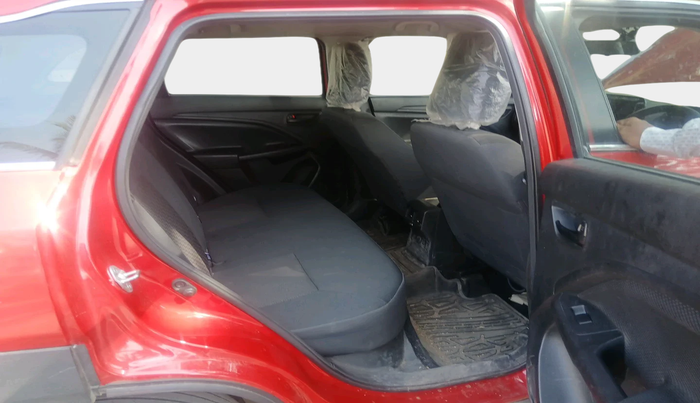 2022 Maruti BREZZA LXI SMART HYBRID, Petrol, Manual, 35,360 km, interior