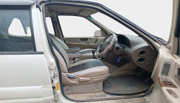 2012 Tata Safari 4X2 EX DICOR 2.2 VTT, Diesel, Manual, 1,48,442 km, interior