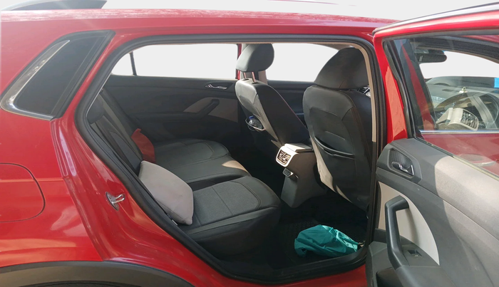 2021 Skoda KUSHAQ STYLE 1.5L TSI MT, Petrol, Manual, 67,835 km, interior