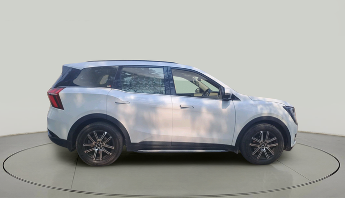 2022 Mahindra XUV700 AX 7 LUXURY D AWD AT 7 STR, Diesel, Automatic, 51,319 km, exterior