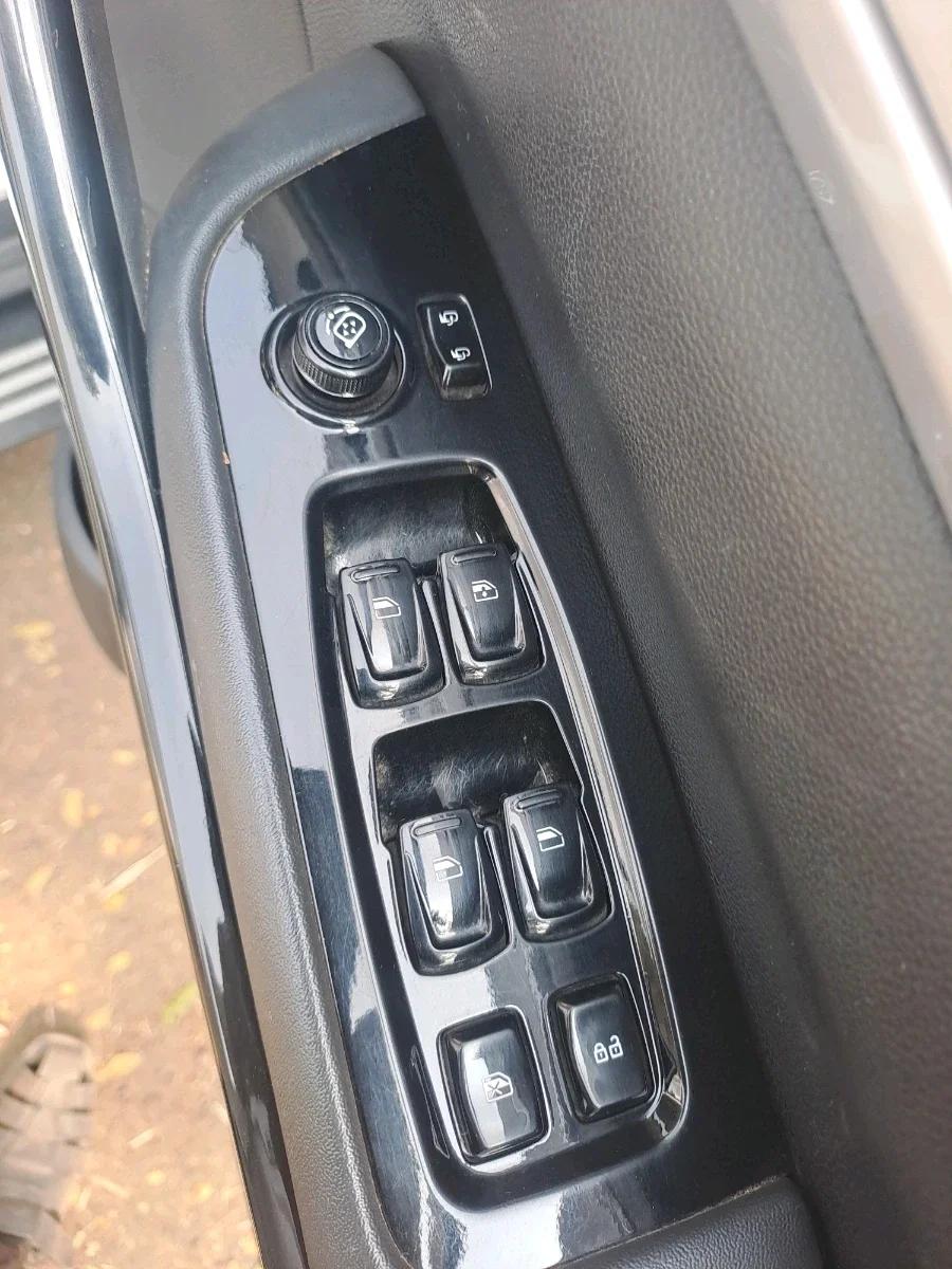 2022 Mahindra XUV700 AX 7 LUXURY D AWD AT 7 STR, Diesel, Automatic, 51,319 km, interior