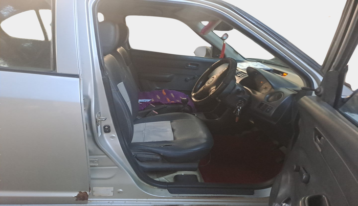 2011 Maruti Swift Dzire LXI, Petrol, Manual, 2,04,427 km, interior