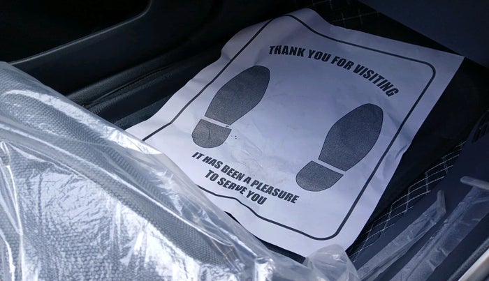 2022 KIA SONET HTK PLUS 1.2, Petrol, Manual, 4,821 km, interior