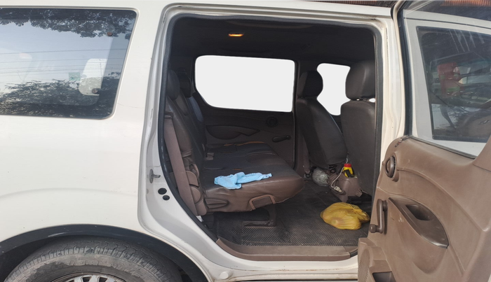 2012 Mahindra Xylo D2 BS III, Diesel, Manual, 1,88,326 km, interior
