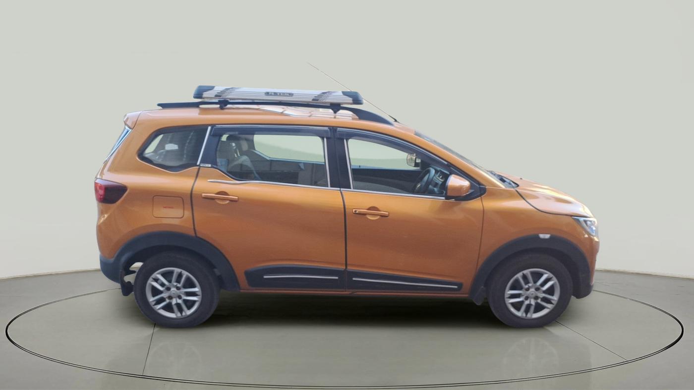 2019 Renault TRIBER RXT, Petrol, Manual, 71,697 km, exterior