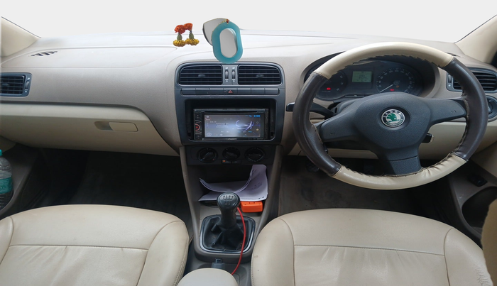 2013 Skoda Rapid ACTIVE 1.6 MPI MT PLUS, Petrol, Manual, 89,220 km, interior
