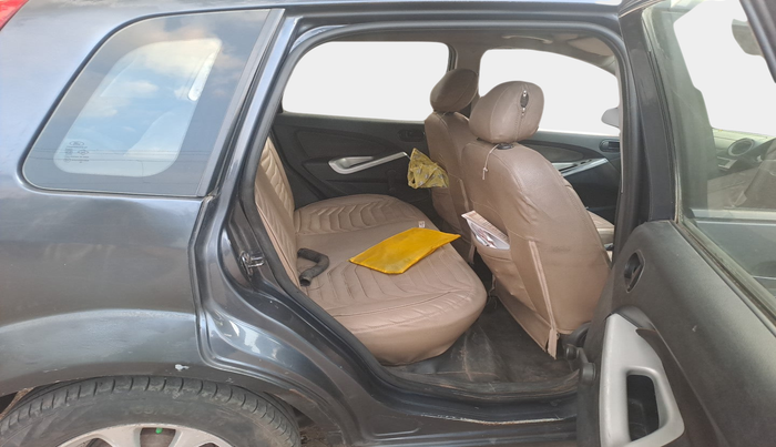 2012 Ford Figo TITANIUM 1.4 DIESEL, Diesel, Manual, 2,74,339 km, interior