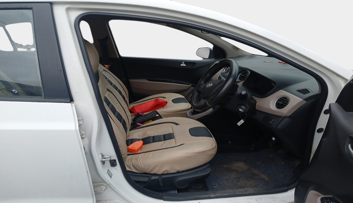 2015 Hyundai Xcent S (O) 1.2, Petrol, Manual, 23,952 km, interior