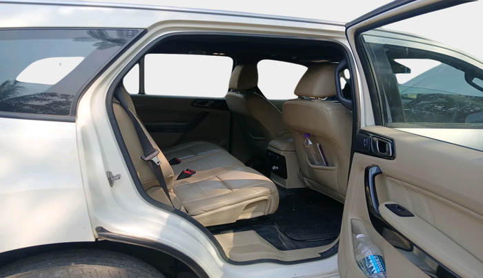 2019 Ford Endeavour TITANIUM PLUS 3.2 4X4 AT SUNROOF, Diesel, Automatic, 1,61,010 km, interior