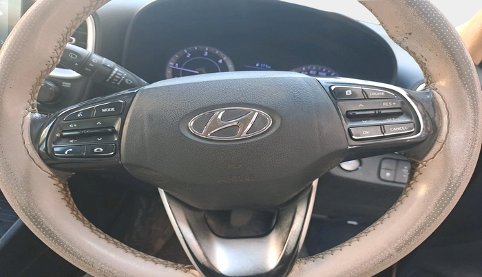 2019 Hyundai VENUE SX(O) 1.4 CRDI, Diesel, Manual, 1,29,367 km, interior