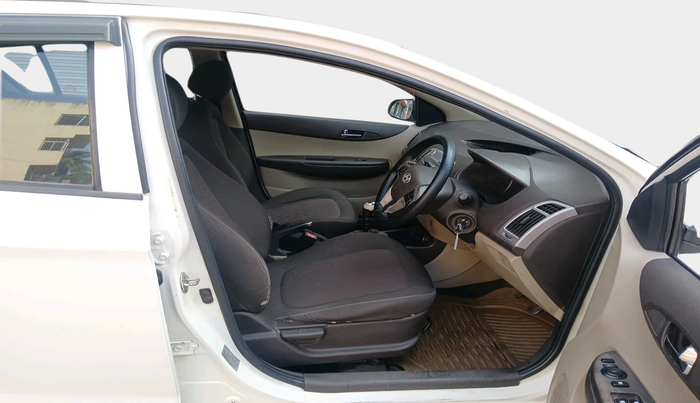 2011 Hyundai i20 SPORTZ 1.4 CRDI, Diesel, Manual, 1,26,260 km, interior