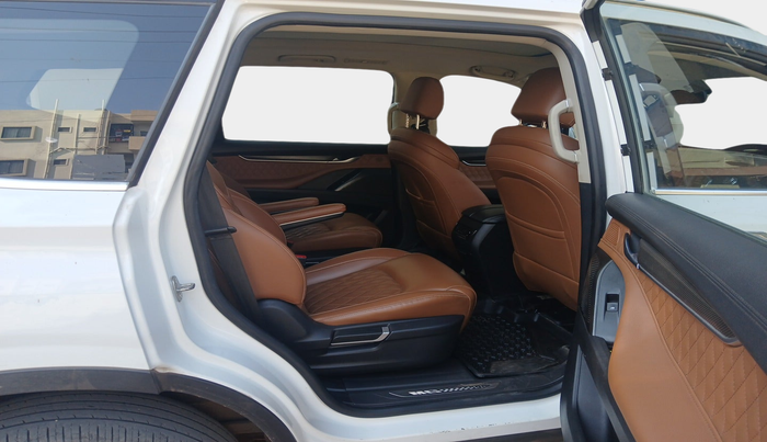 2020 MG GLOSTER SAVVY 6 STR 2.0 TWIN TURBO 4WD, Diesel, Automatic, 43,000 km, interior