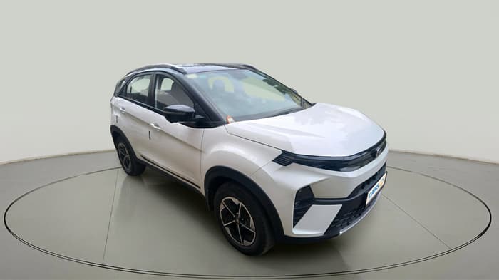 2024 Tata NEXON  Fearless Plus PS 1.2 iCNG, Petrol, Manual, 3,102 km, exterior