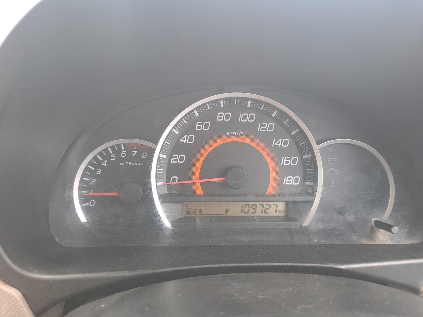 2013 Maruti Wagon R 1.0 VXI, Petrol, Manual, 1,09,727 km, interior