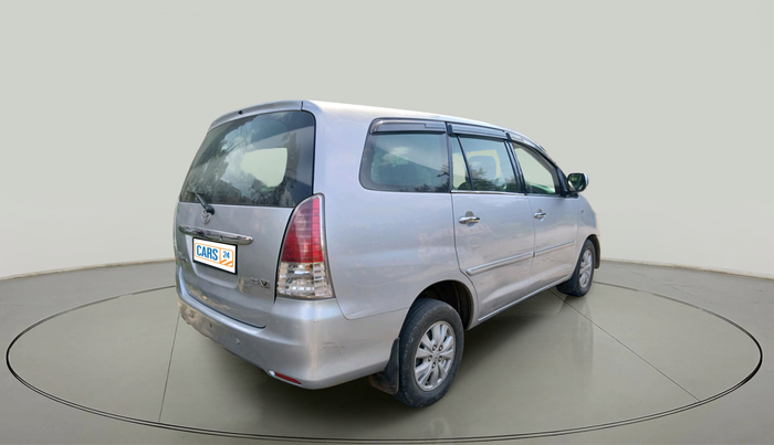 2010 Toyota Innova V 2.5 7 STR, Diesel, Manual, 1,86,100 km, exterior