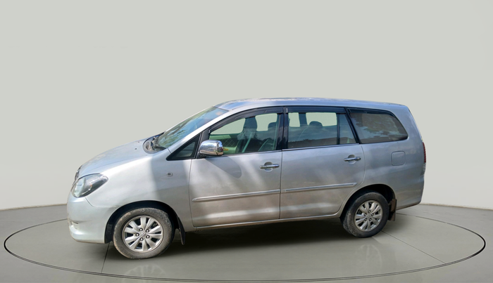 2010 Toyota Innova V 2.5 7 STR, Diesel, Manual, 1,86,100 km, exterior