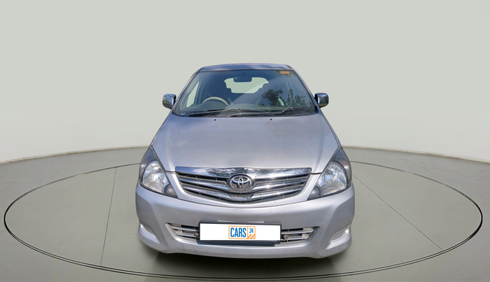 2010 Toyota Innova V 2.5 7 STR, Diesel, Manual, 1,86,100 km, exterior