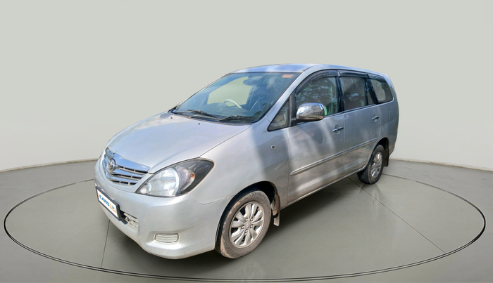 2010 Toyota Innova V 2.5 7 STR, Diesel, Manual, 1,86,100 km, exterior