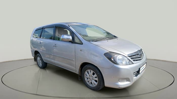 2010 Toyota Innova V 2.5 7 STR, Diesel, Manual, 1,86,100 km, exterior