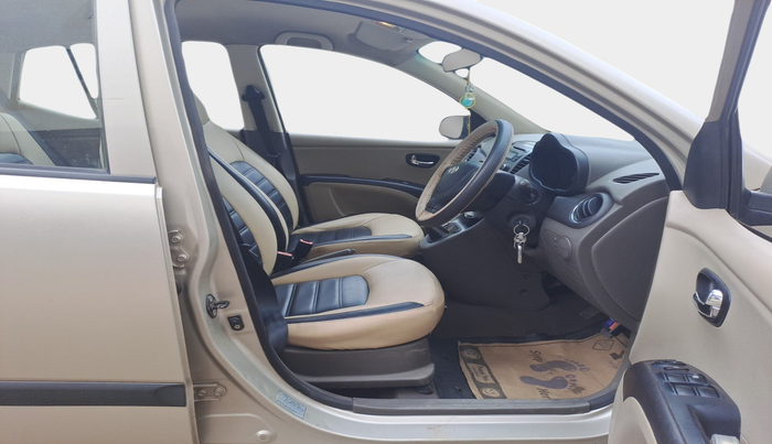 2011 Hyundai i10 MAGNA 1.2, Petrol, Manual, 84,411 km, interior
