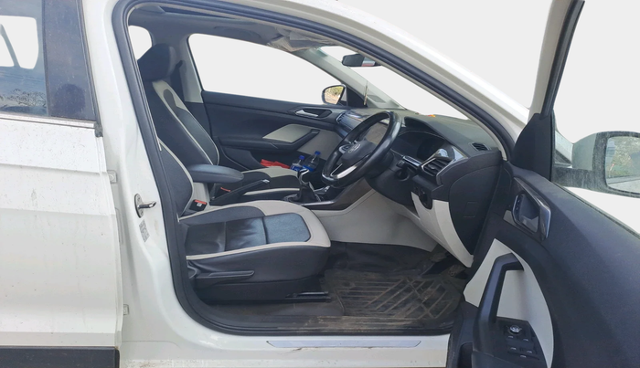 2021 Volkswagen TAIGUN TOPLINE 1.0 TSI MT, Petrol, Manual, 47,834 km, interior