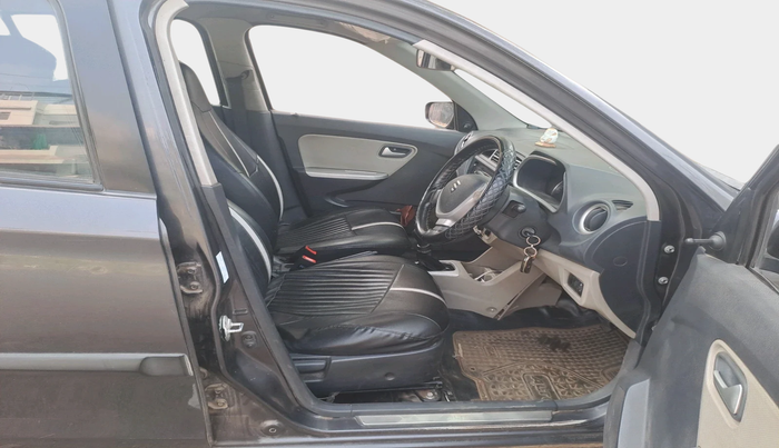2016 Maruti Alto K10 VXI, Petrol, Manual, 1,06,037 km, interior
