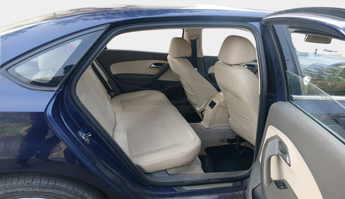 2013 Volkswagen Vento HIGHLINE DIESEL 1.6, Diesel, Manual, 98,577 km, interior