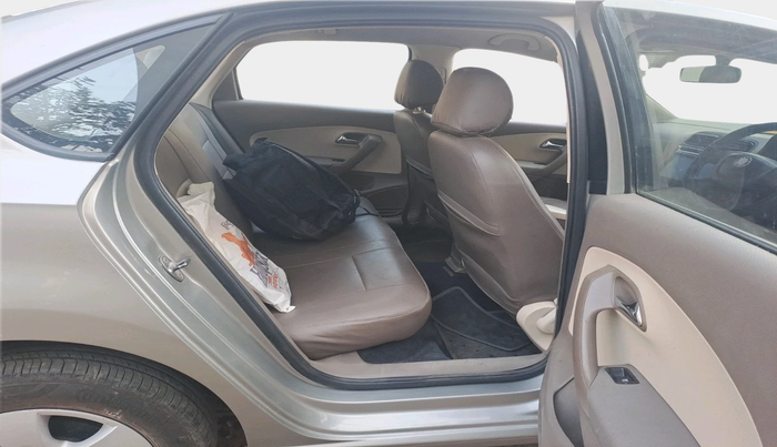 2012 Skoda Rapid AMBITION 1.6 TDI CR MT, Diesel, Manual, 84,846 km, interior