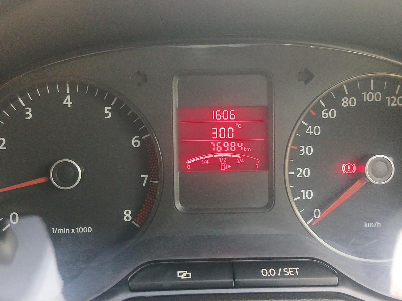 2010 Volkswagen Polo COMFORTLINE 1.2L PETROL, Petrol, Manual, 76,984 km, interior