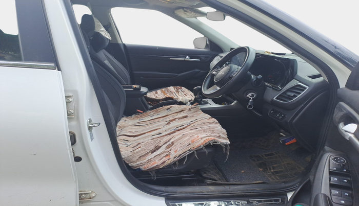 2022 KIA SELTOS HTK 1.5 PETROL, Petrol, Manual, 48,963 km, interior