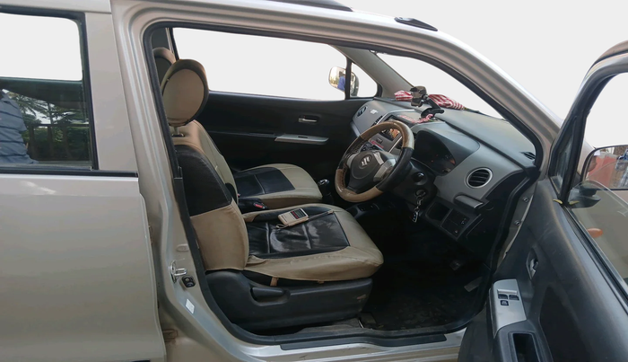 2011 Maruti Wagon R 1.0 LXI, Petrol, Manual, 55,241 km, interior