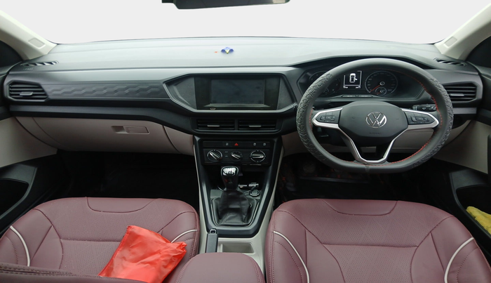 2024 Volkswagen TAIGUN COMFORTLINE 1.0 TSI MT, Petrol, Manual, 5,760 km, interior