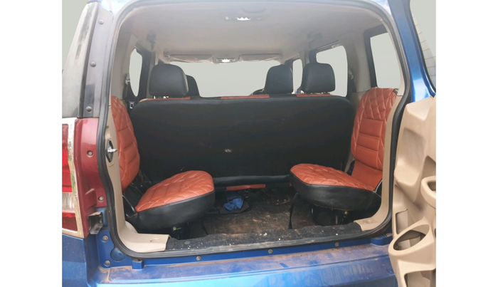 2016 Mahindra TUV300 T8 AMT, Diesel, Automatic, 1,02,801 km, exterior