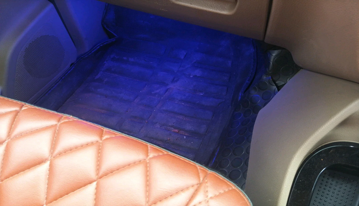 2016 Mahindra TUV300 T8 AMT, Diesel, Automatic, 1,02,801 km, interior