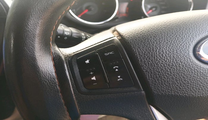 2016 Mahindra TUV300 T8 AMT, Diesel, Automatic, 1,02,801 km, interior