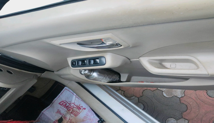 2013 Maruti Swift Dzire LDI, Diesel, Manual, 1,25,861 km, interior