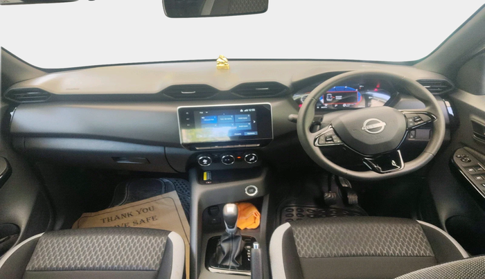 2024 Nissan MAGNITE XV CVT TURBO KURO EDITION , Petrol, Automatic, 2,677 km, interior