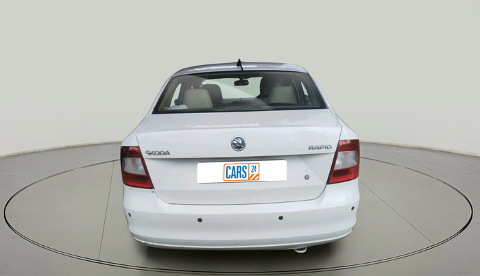 2014 Skoda Rapid AMBITION 1.6 TDI CR MT PLUS, Diesel, Manual, 1,44,668 km, exterior
