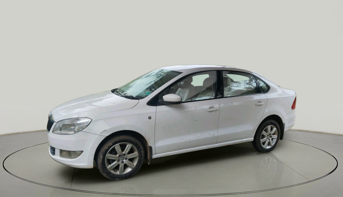 2014 Skoda Rapid AMBITION 1.6 TDI CR MT PLUS, Diesel, Manual, 1,44,668 km, exterior