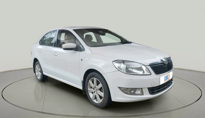 2014 Skoda Rapid AMBITION 1.6 TDI CR MT PLUS, Diesel, Manual, 1,44,668 km, exterior