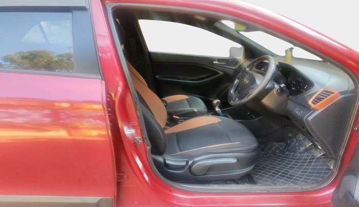 2015 Hyundai i20 Active 1.4 SX, Diesel, Manual, 1,17,784 km, interior