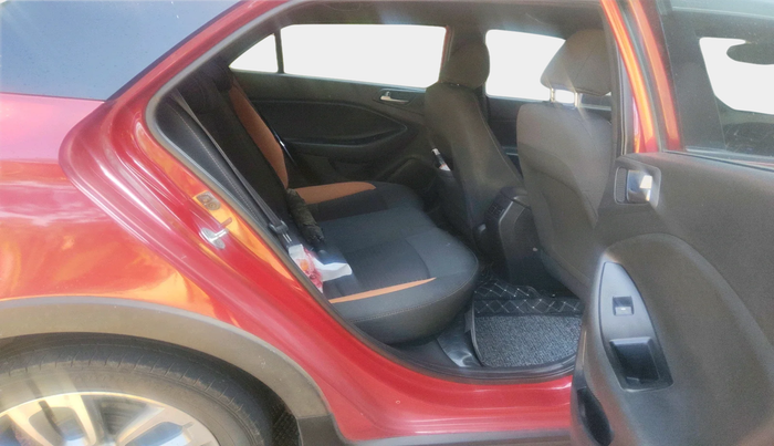 2015 Hyundai i20 Active 1.4 SX, Diesel, Manual, 1,17,784 km, interior