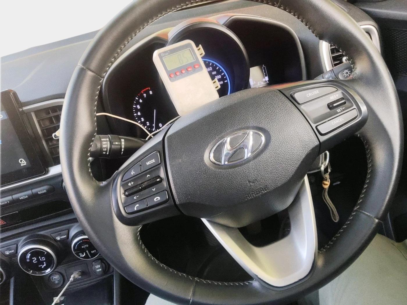 2019 Hyundai VENUE SX 1.0 TURBO, Petrol, Manual, 65,886 km, interior