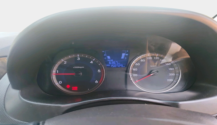 2014 Hyundai Verna FLUIDIC 1.6 CRDI SX, Diesel, Manual, 1,50,729 km, interior