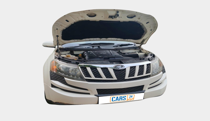 2014 Mahindra XUV500 W8, Diesel, Manual, 1,17,924 km, exterior