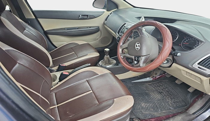 2012 Hyundai i20 SPORTZ 1.2, Petrol, Manual, 69,069 km, interior