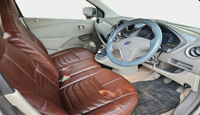 2015 Datsun Go Plus T, Petrol, Manual, 1,02,311 km, interior