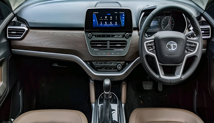 2020 Tata Harrier XZA 2.0L, Diesel, Automatic, 1,20,463 km, interior