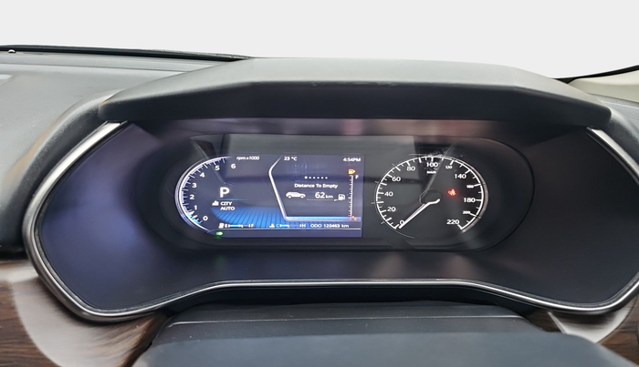 2020 Tata Harrier XZA 2.0L, Diesel, Automatic, 1,20,463 km, interior